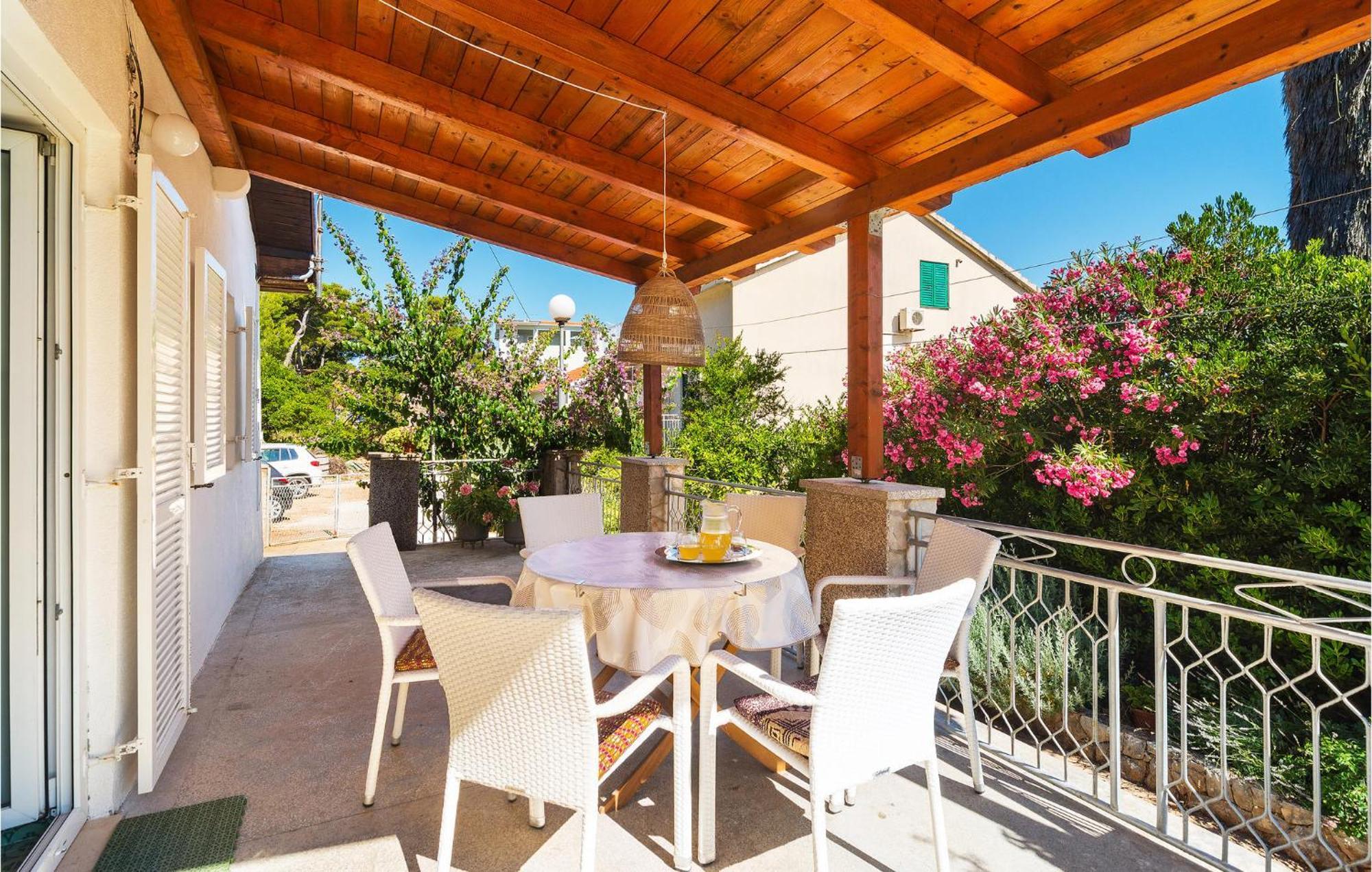 Holiday home Amazing In With Wifi